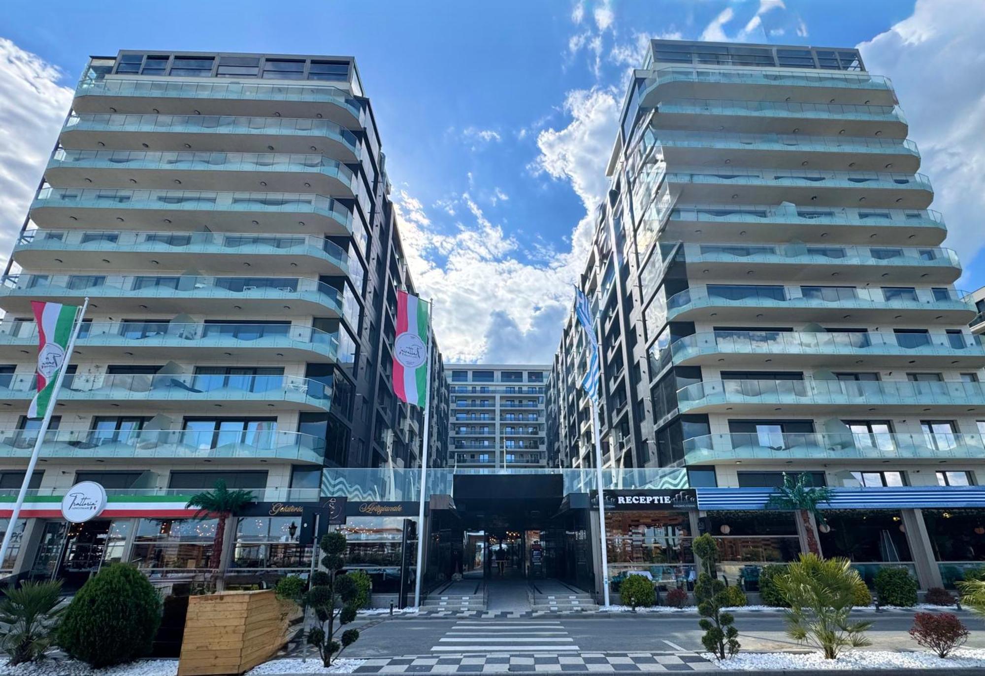 Seaview Deluxe Double Studio - Beachfront Resort ナボダリ エクステリア 写真